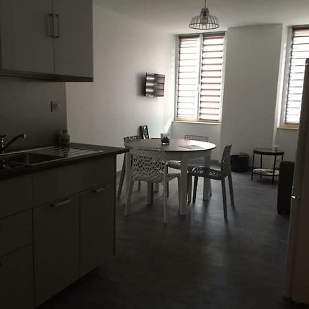 Gite De Madeleine Arbois Bagian luar foto