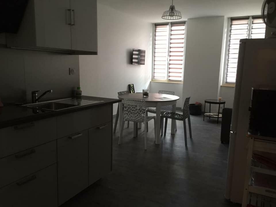 Gite De Madeleine Arbois Bagian luar foto